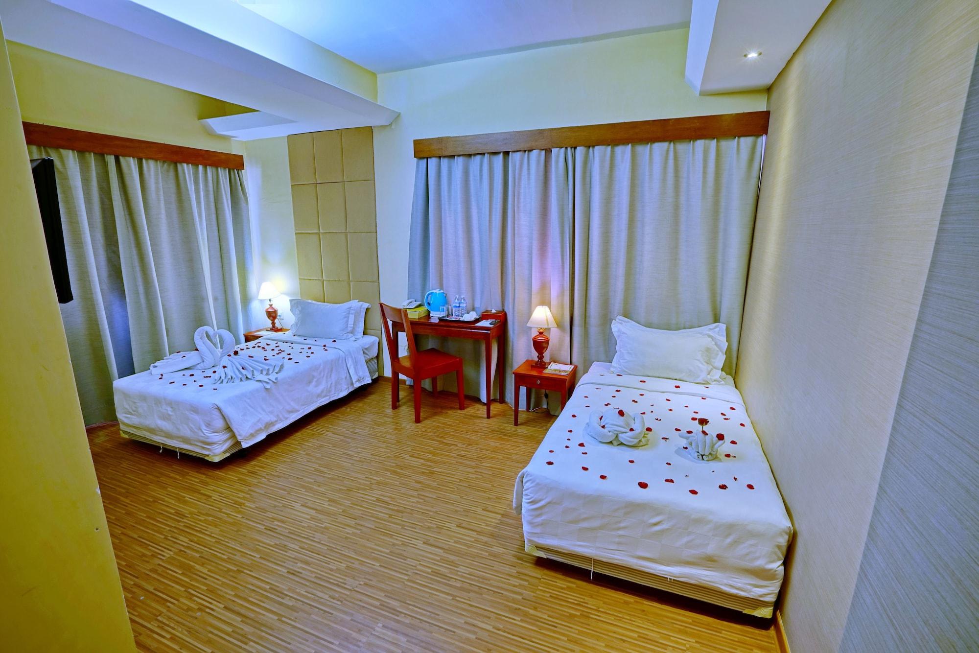 Oway Grand Hotel Mandalay Eksteriør bilde